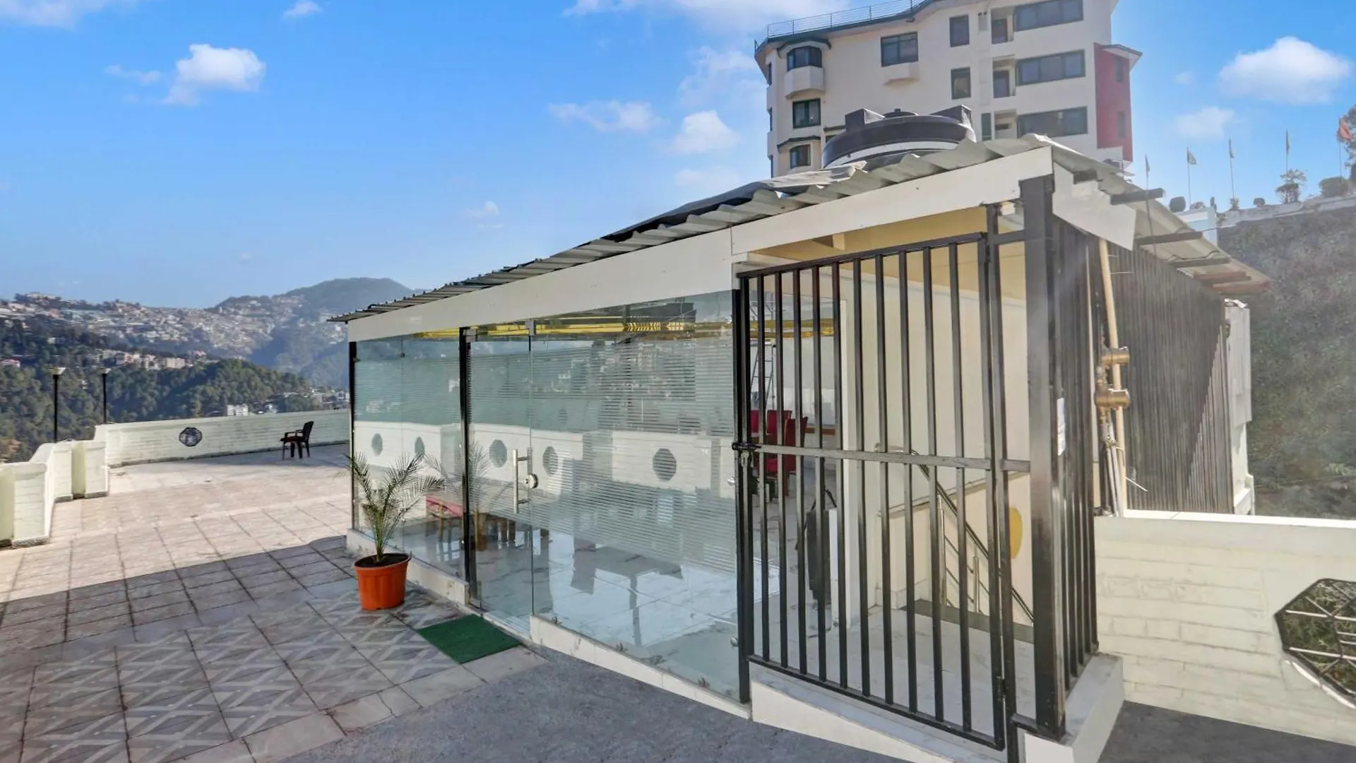 Townhouse Oak Kachighati Isbt Shimla