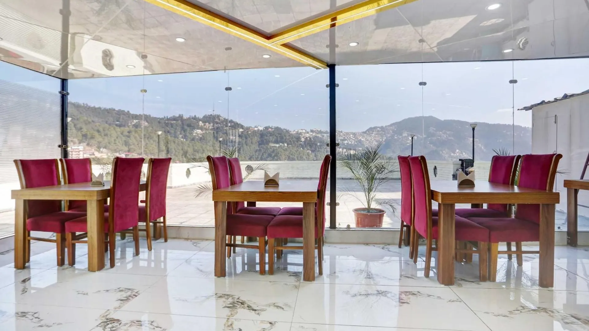 Hotel Townhouse Oak Kachighati Isbt Shimla