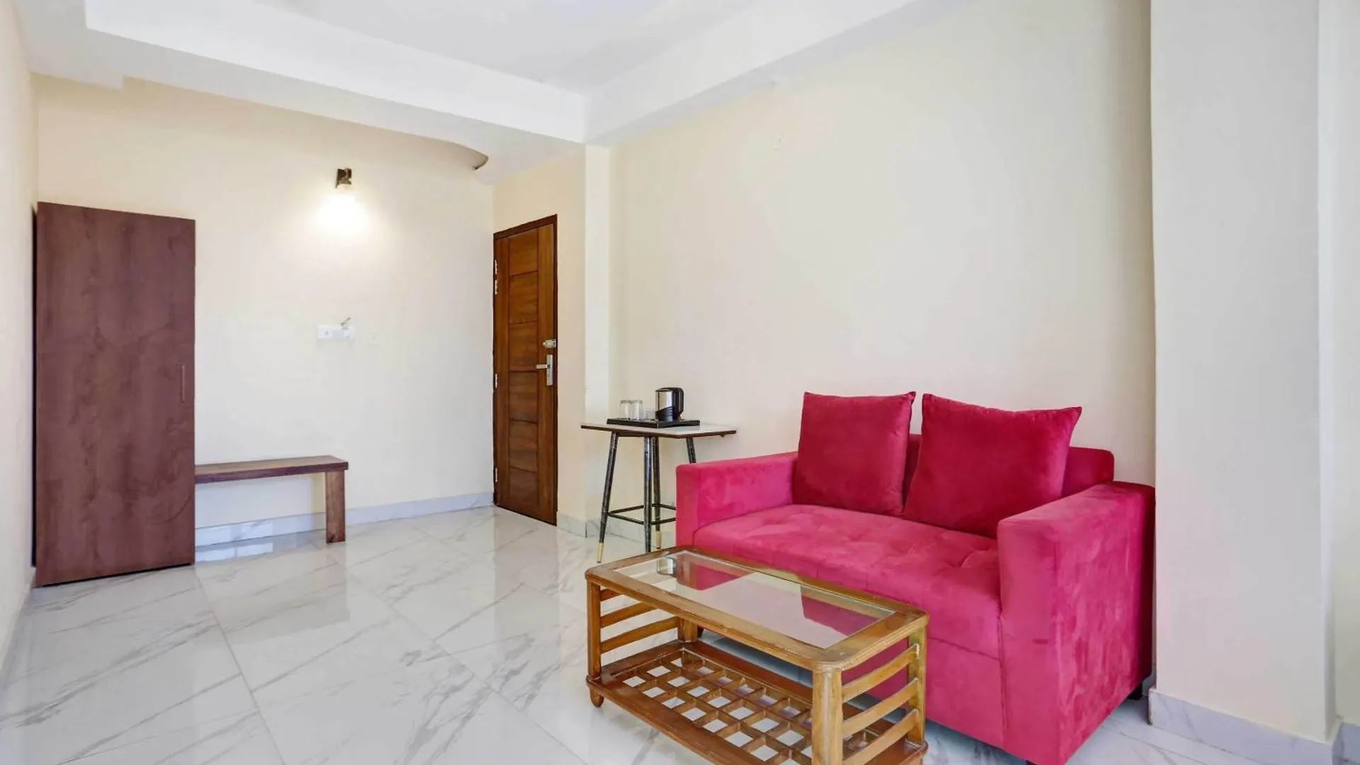Townhouse Oak Kachighati Isbt Shimla